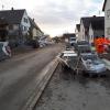 Die Bauarbeiten an der Ortsdurchfahrt in Deiningen liegen im Zeitplan. Derzeit werden die Seitenränder neu gestaltet. 	