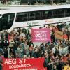Ein Tag im Februar 1995: Die Ulmer Öffentlichkeit demonstrierte friedlich ihren Willen zur Fusion der Omnibusmarken Mercedes-Benz und Setra.  	