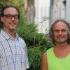 Die beiden Yogalehrer Robert Brunner (links) und Uwe Bublies wollen in Kissing ein gemeinschaftliches Wohnprojekt umsetzen. Das Haus soll für spirituell interessierte Menschen da sein.