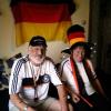 Im Hause Egger in Edenhausen dreht sich alles um die Fußball-Weltmeisterschaft. Meine Eltern Brigitte und Anton fiebern voll mit und drücken der Deutschen Mannschaft die Daumen. Fotografiert hat die Beiden Eva Egger aus Edenhausen.


