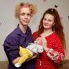 Eine Liebe in schweren Zeiten: Der Russe Mark Zharkov und die Ukrainerin Kseniia Zhytel sind ein Paar. Vor wenigen Wochen wurde Tochter Olivia geboren.