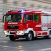 Bei einer Entsorgungsfirma kommt es zu einer Verpuffung: Die Feuerwehr greift am Freitag in Bopfingen bei einem Brand ein.