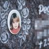 Ein Gedenkstein mit dem Porträt des Mädchens Peggy. Das Kind wird seit dem 7. Mai 2001 vermisst.