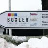 Wohin führt der Weg von Boxler? Dass das Ramminger Fußbodenunternehmen, wie es dieses Schild am Firmeneingang verheißt, eine hohe Kompetenz in Holzfragen hat, daran besteht kein Zweifel. Sehr wohl jedoch an der Zahlungsfähigkeit des Unternehmens. Nun meldeten die Mitarbeiter Insolvenz an. Foto: Sebastian Hofmann