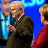 CSU-Chef Horst Seehofer hat seinen Angriff auf Bundeskanzlerin Angela Merkel nach ihrer Rede auf dem CSU-Parteitag gerechtfertigt. Einen Bruch zwischen ihm und Merkel gäbe es nicht.