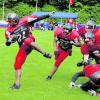 Akrobatisch fängt hier Robert Ortiz von den Ants den Ball, rennt los und macht einen von vielen schönen Touchdowns gegen die Burghausen Crusaders. Foto: Radloff