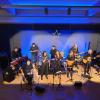 Die „Christmas-Band“ mit der  Kultur- und Musikfamilie von Graben überraschte zum Jahresausklang das Publikum im Büchereibistro mit einem Musik- und Kultur-Feuerwerk.