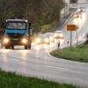 Seit die Kreisstraßen Bubesheim-Leipheim und Bubesheim-Denzingen für Lastwagen über zwölf Tonnen gesperrt sind, hat der Schwerlastverkehr in Bibertal deutlich zugenommen, klagen die Bibertaler. 
