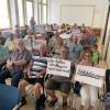Menschen aus Gerlenhofen waren zur Sitzung des Ferienaussschuss ins Neu-Ulmer Rathaus gekommen.