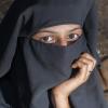 Der Niqab, der aus dünnem Tuch besteht, ist vor allem in Saudi Arabien und im Jemen verbreitet. 