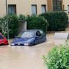 Es war die größte Katastrophe der Nachkriegszeit in Augsburg: An Pfingsten 1999 überflutete ein Hochwasser Teile der Stadt und der Region. Die dramatischen Bilder.