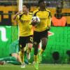 Der Mittelfeld-Spieler (r) Ousmane Dembélé schoss den BVB Dortmund ins Finale des DFB-Pokals.