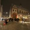 Der Hellmairplatz in Landsberg gehört zum Stammgebiet des Christkindlmarkts. In diesem Jahr sollen erneut auch auf dem Infanterieplatz und auf dem Roßmarkt Buden aufgebaut werden.