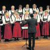 Der beliebte Chor der Landfrauen sang in der Stadthalle Gersthofen fröhliche Lieder beim Landfrauentag. Zum ersten Mal fand das hervorragend besuchte Ereignis in der Ballonstadt statt. Fotos: Lode