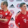 Bayern-Coach Pep Guardiola zeigt sich zufrieden mit der Genesung von Bastian Schweinsteiger und Arjen Robben. Doch beide Spieler brauchen noch Zeit. Für Robben hat der Trainer sogar extra Liebesbekundungen übrig. 