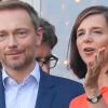 FDP-Chef Christian Lindner mit der Grünen-Fraktionsvorsitzenden Katrin Göring-Eckardt beim „Sondierungsgespräch“.  	