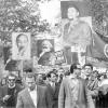 Demonstranten mit Bildern von Ho Tschi-Minh, Karl Marx und Che Guevara: Die politischen Idole der 68er-Generation standen gegen die "imperialistische" Politik der USA.