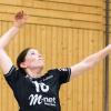 Mit starken Aufschlägen glänzte Bianca Peter von den Friedberger Volleyballerinnen gegen den FSV Marktoffingen. Friedberg siegte 3:0. 