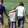 Familien brauchen manchmal schnell und unkompliziert Hilfe, vor allem dann, wenn es keine Großeltern in der Nähe gibt. Für Meitingen und Umgebung gibt es dafür seit einem Jahr eine Anlauf- und Koordinationsstelle. Es fehlen aber noch ehrenamtliche Helfer. 