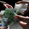 Neun Drogenschäfte wirft die Staatsanwaltschaft einem 35-Jährigen vor, bei denen er mehr als 3500 Euro verdient haben soll. Vor allem Haschisch und Kokain soll gehandelt worden sein. 	