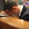 Mordprozess: Oscar Pistorius übergibt sich im Gerichtssaal