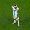 Lionel Messi jubelt und provoziert nach seinem Treffer gegen die Niederlande.