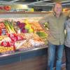 Reiner Groiß und Ilka Abröll-Groiß eröffnen heute den einzigen Supermarkt in Tussenhausen. 