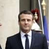Frankreichs neuer Präsident Emmanuel Macron, Vorgänger François Hollande (links): Anders als vor fünf Jahren gab es diesmal keine Patzer.  