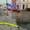 Starker Regen setzte am Donnerstagabend in Wertingen und Roggden Straßen und Keller unter Wasser. Die Feuerwehr war mehrfach im Einsatz.