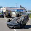 Unfall in Senden: Auto überschlägt sich, Fahrer nur leicht verletzt