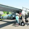 Viel Spaß bereitete den gut 100 Teilnehmern aus verschiedenen Betreuungseinrichtungen der Landkreise Günzburg und Dillingen wieder der alljährliche Rundflug vom Fliegerhorst Leipheim aus. Foto: März