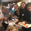In Tokio lernte Rebecca Hörmann aus Stadtbergen (Mitte) gemeinsam mit anderen jungen Leuten, wie man Sushi macht.
