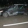 Bei einem Unfall nahe Bellenberg wurden zwei Autos schwer beschädigt, die im Gegenverkehr ineinanderkrachten.