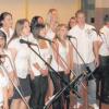Der Singkreis Holzheim-Weisingen überzeugte das Publikum mit seinen Songs beim Konzert in der Aschbergschule in Weisingen.  