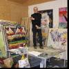 Max Arnheim verwendet an Material „alles, was sich verstreichen lässt“ und liebt die Bildsprache von Joan Miró.  	