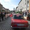 Die Maximilianstraße in Augsburg stand am Sonntag im Zeichen der Fuggerstadt Classic. Dort gab es über hundert Oldtimer zu bestaunen.