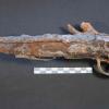 Diese Duellpistole aus dem 19. Jahrhundert wurde bei Horgau gefunden. Sie wurde eingesetzt, wenn jemand seine Ehre verletzt sah. 