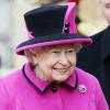 Queen Elizabeth II. feiert ihren Geburtstag traditionell im Juni nach. Während ihrer heutigen Parade sprach sie auch über die trüben Zustände im Land.