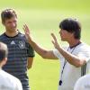 Mats Hummels und Thomas Müller spielen bei der EM 2021 wieder für Deutschland. Hier erfahren Sie, wie Sie das Spiel der DFB-Elf gegen Ungarn im TV und Live-Stream sehen.