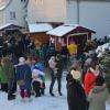 Beim Weihnachtszauber herrschte um den Bucher Dorfstadel reger Betrieb.
