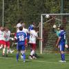 Jakob Ruf (Mitte, halbverdeckt) steigt hier am höchsten und köpft zum 2:0 für die SpVgg Bachtal ein. Ziertheims Torhüter Tobias Urban ist ohne Abwehrchance. Foto: Karl Aumiller