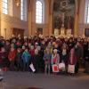 Beim Adventskonzert in der Waldstetter Pfarrkirche St. Martin boten die Grundschul-kinder, der Kirchenchor und die Chorgemeinschaft ergänzt von der Bläsergruppe der Musikkapelle ein stimmungsvolles Klangerlebnis zur Vorweihnachtszeit. 