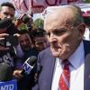 Rudy Giuliani hat einen atemberaubenden Abstieg vom Held zum bankrotten Verschwörungsideologen hinter sich. 