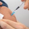 Bald ist ein angepasster Corona-Impfstoff von Biontech in Deutschland verfügbar.