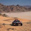 Mattias Ekström fährt mit seinem Rennwagen durch die Wüste Saudi-Arabiens. Es war ein Test für den Start der Rallye Dakar.