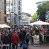 In der Ulmer Fußgängerzone war am verkaufsoffenen Sonntag bei angenehmem Wetter Einiges los. 