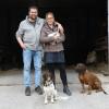 „Bauer sucht Frau“: Stephan Finkenzeller und Steffi Lüdge haben sich im vorigen Jahr über die RTL-Sendung kennengelernt. Jetzt leben sie auf dem Bauernhof in Sielenbach-Raderstetten: Lüdge ist zu ihrem Verlobten gezogen. 	 	 	