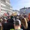 Geschätzt 25.000 Menschen kamen zur Demo auf dem Augsburger Rathausplatz.