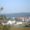 Bei Haselbach hat die Gemeinde Ehekirchen eine Konzentrationsfläche für Windkraftanlagen ausgewiesen.