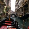 Wieder reger Gondel-Verkehr in Venedig. Die Touristinnen und Touristen sind zurück in der Lagunenstadt.  